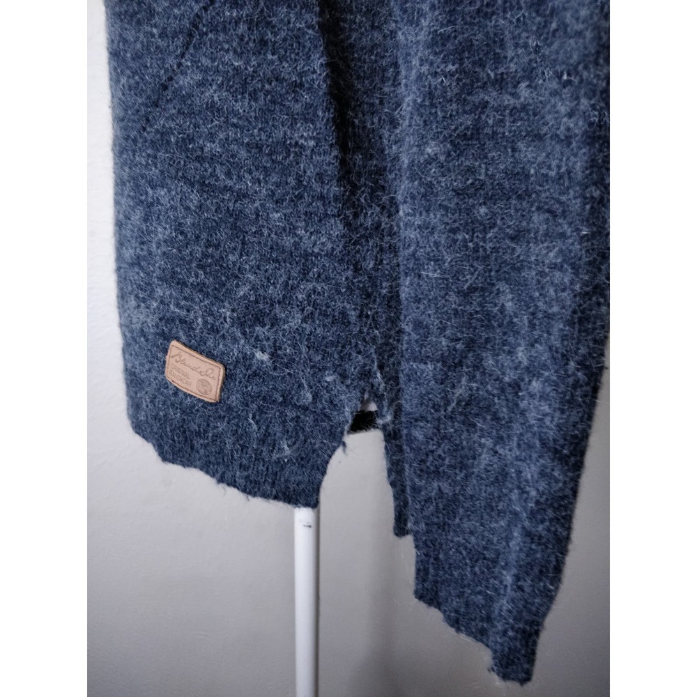 3/$20 ASOS Blend She She Dares Blue Eyelet Fuzzy Knit Pullover Sweater Size XS - Picture 5 of 9